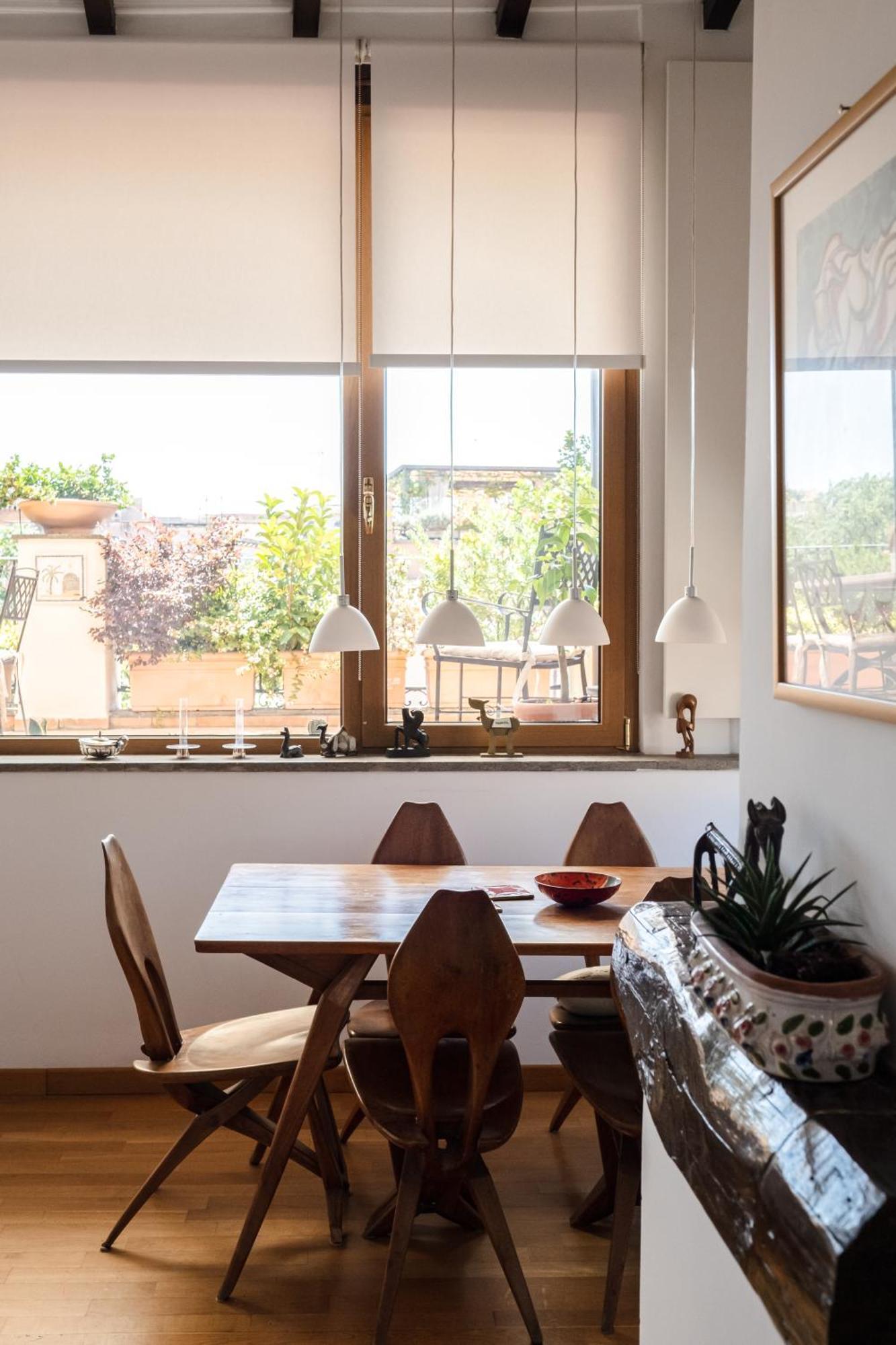 Valeria Terrace - Monti, * Roma